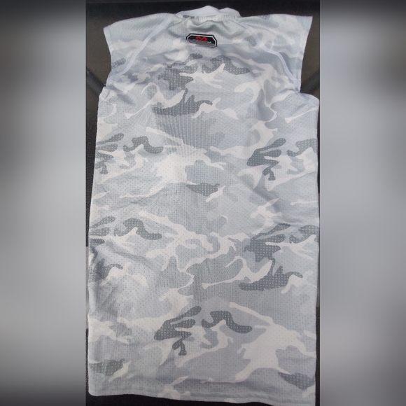 McDavid Youth Hex Sternum Shirt - Youth Small White And Camo Baseball Softball - Picture 2 of 5